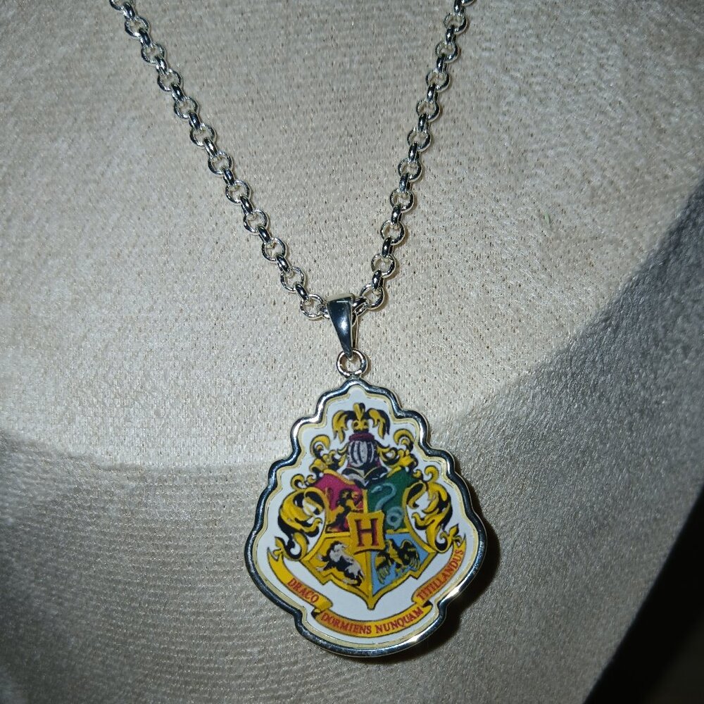 Silver Tone Brass Harry Potter Hogwarts Pendant Necklace Jewelry #104